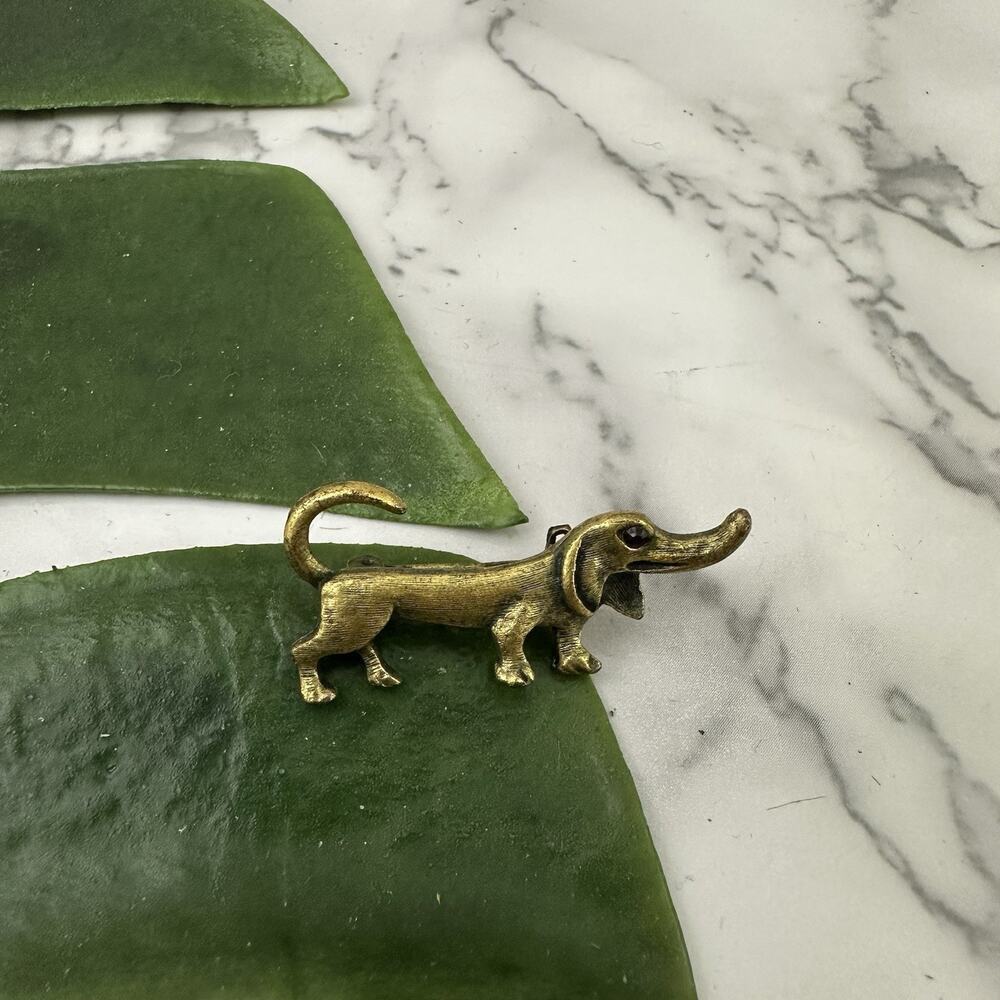Vintage 90s Dachshund Wiener Dog Brooch Pin Brass Metal Rhinestone Eye Puppy